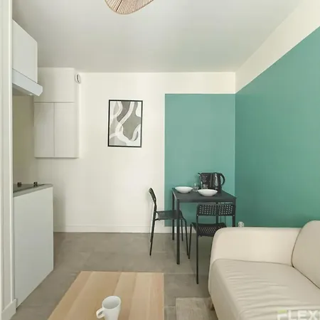 Flexliving - One Bedroom - Fecamp Apartment Paris