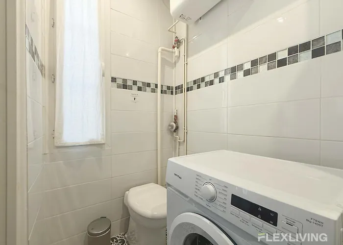 Flexliving - One Bedroom - Fecamp Apartment Paris