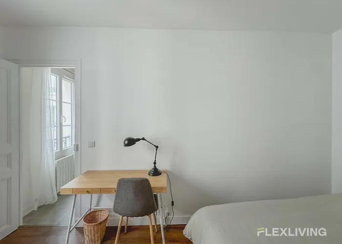 Flexliving - One Bedroom - Fecamp Apartment Paris